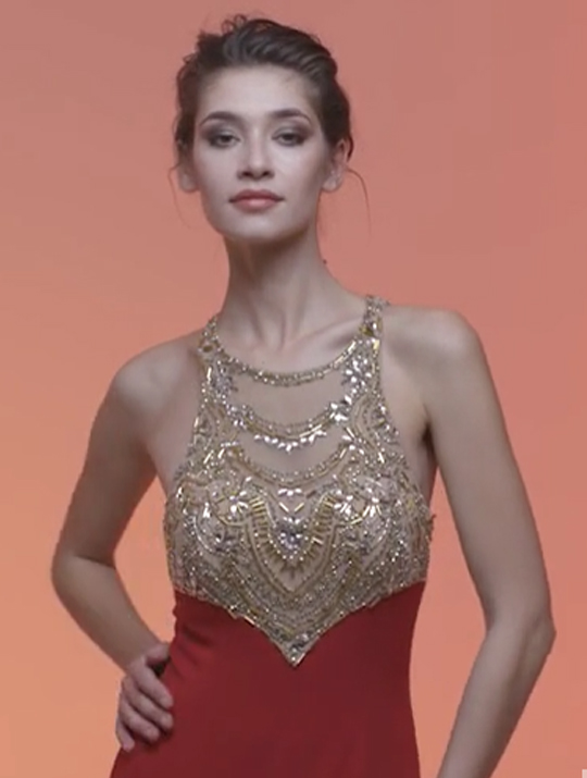 Modelimiz Raluca Oleg Cassini Tanıtım Reklamında