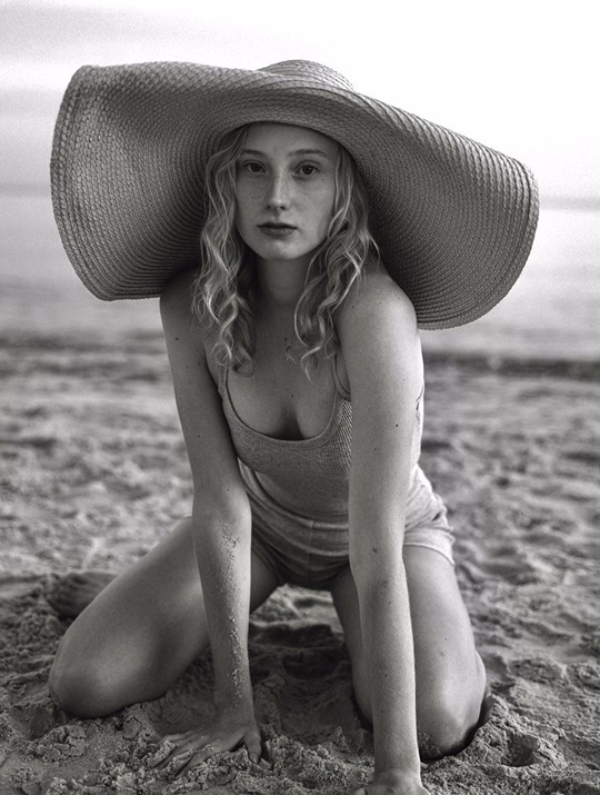 Naomi H._9