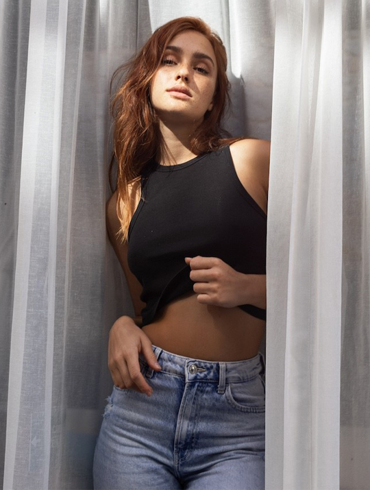 Anja Oz_55