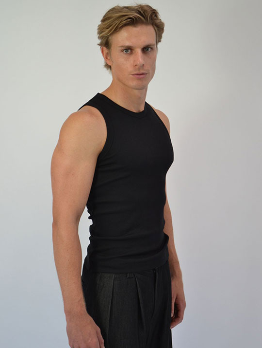 Hugo Andrew