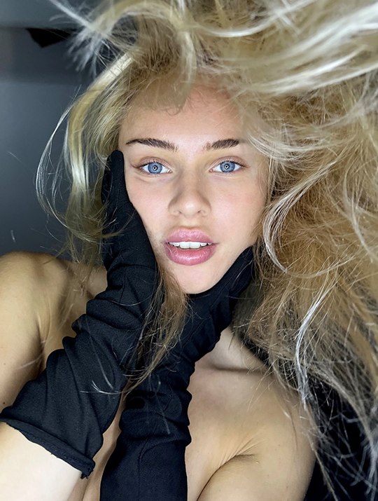 Julia Maryn_42