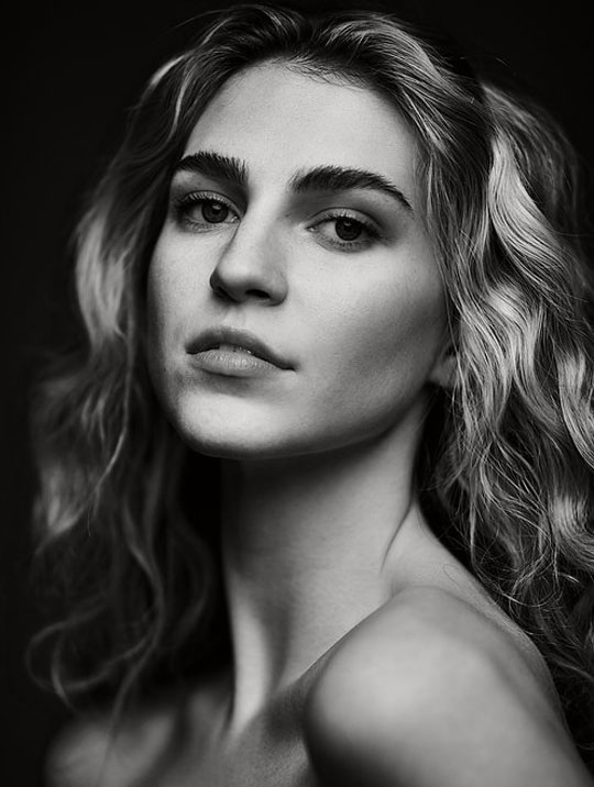 Sophie Barnes