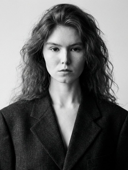 Yana Z._9