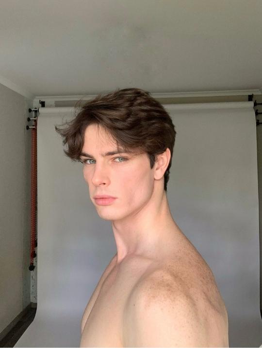 Alex Zanoza Polaroid