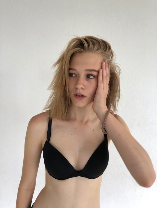 Eve Bala Polaroid